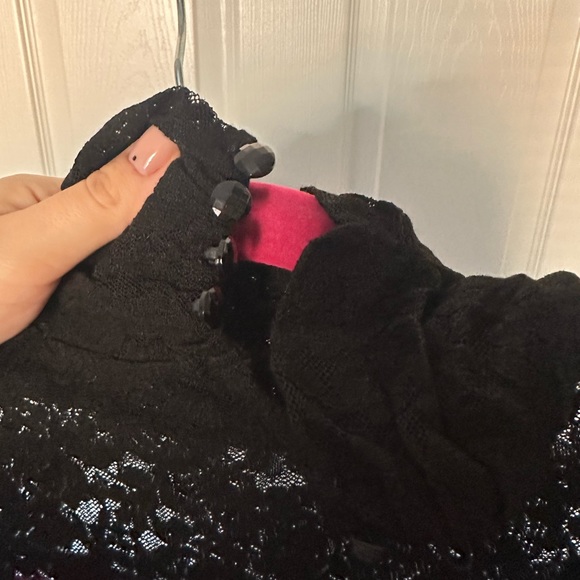 NWT PATTY BOUTIK LACE HIGH NEVK TOP! SIZE M! - Picture 3 of 4